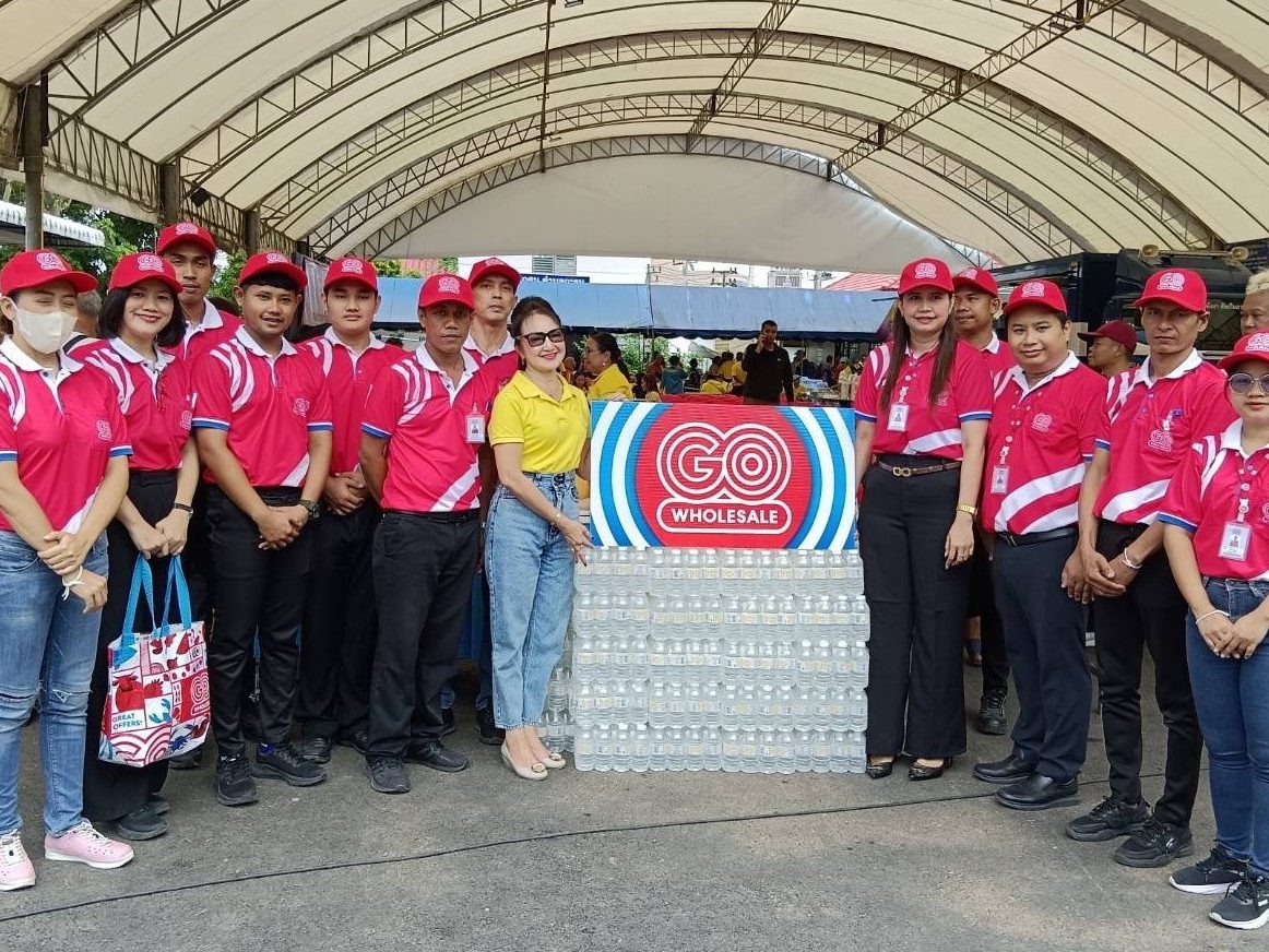 มอบน้ำดื่มให้กับผู้ประสบภัย จ.ภูเก็ต 1